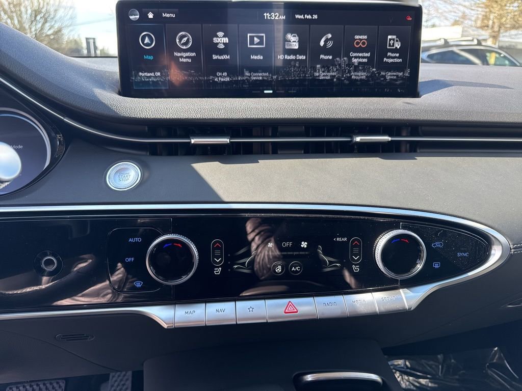 Used 2025 Genesis GV70 2.5T w/ Select Package image 25
