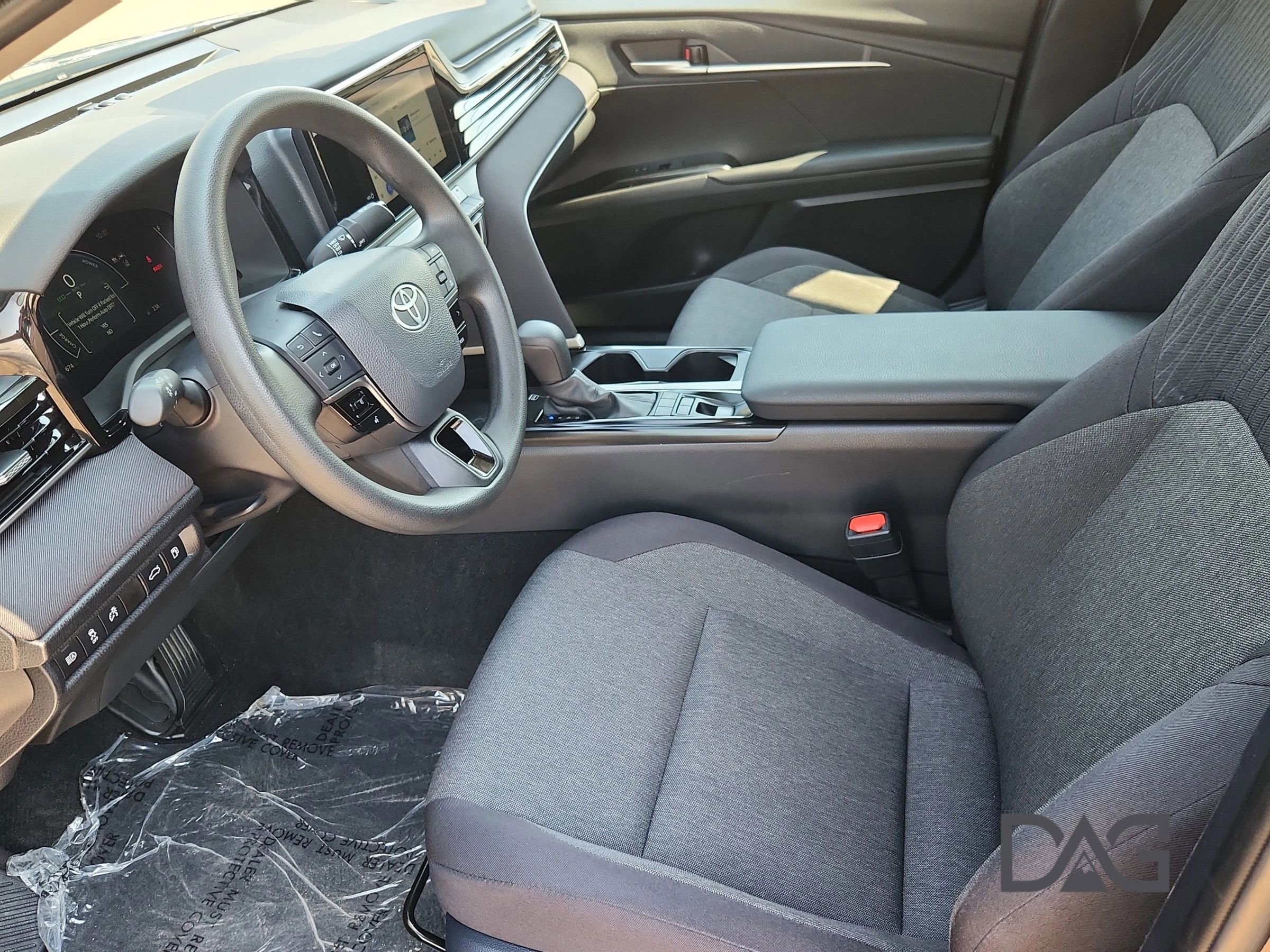 Used 2025 Toyota Camry LE image 14