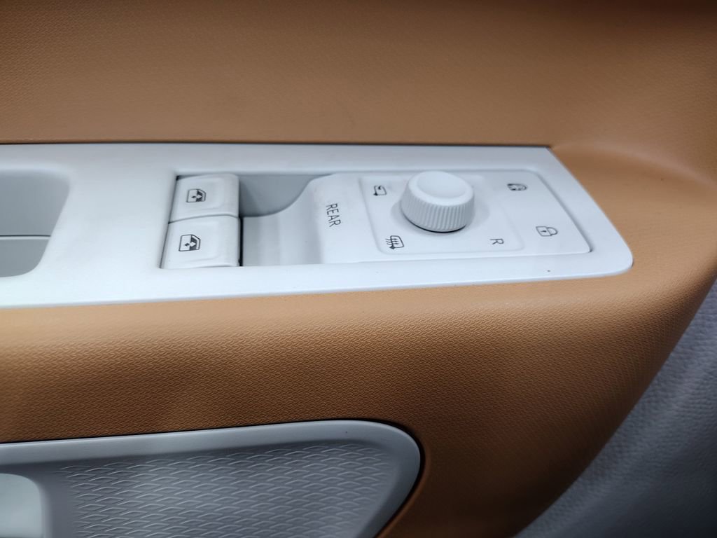 New 2025 Volkswagen ID. Buzz 1st Edition image 24