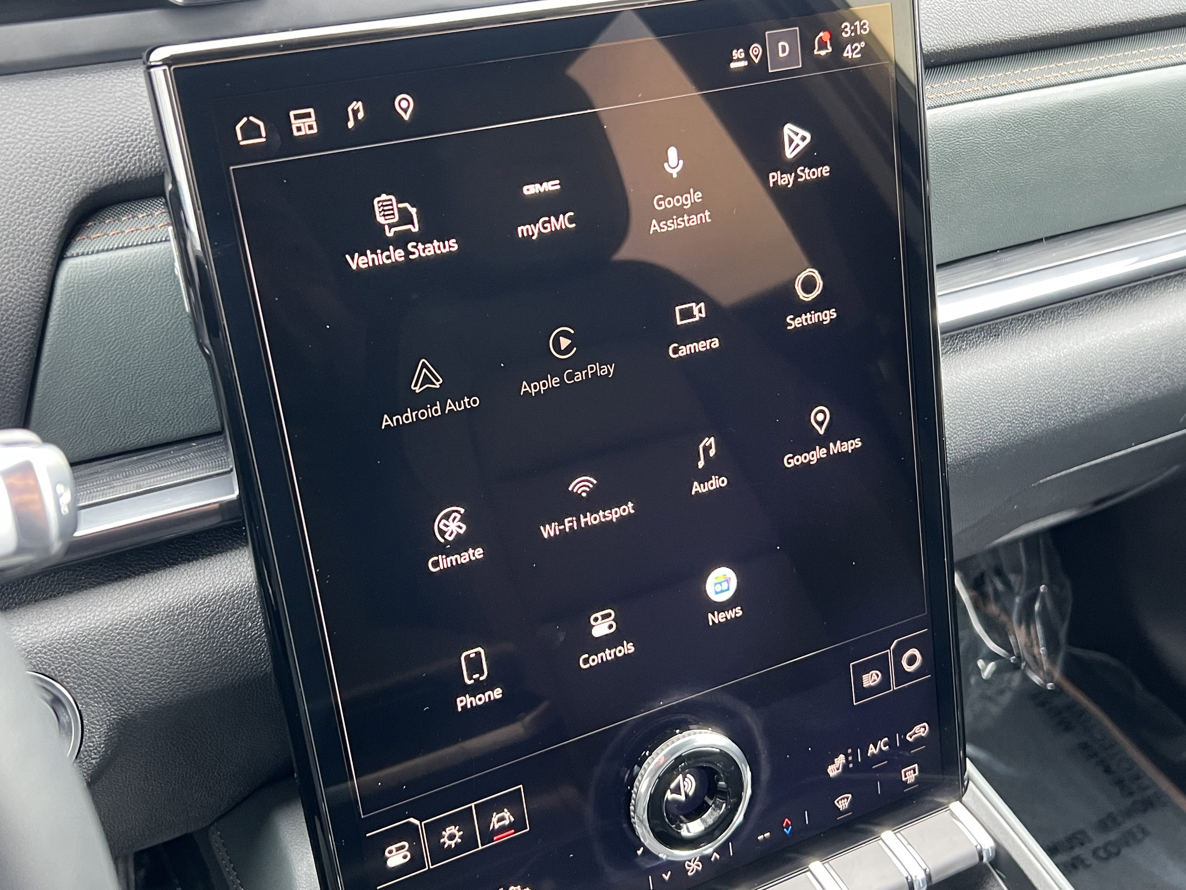 Used 2026 GMC Terrain AT4 image 13