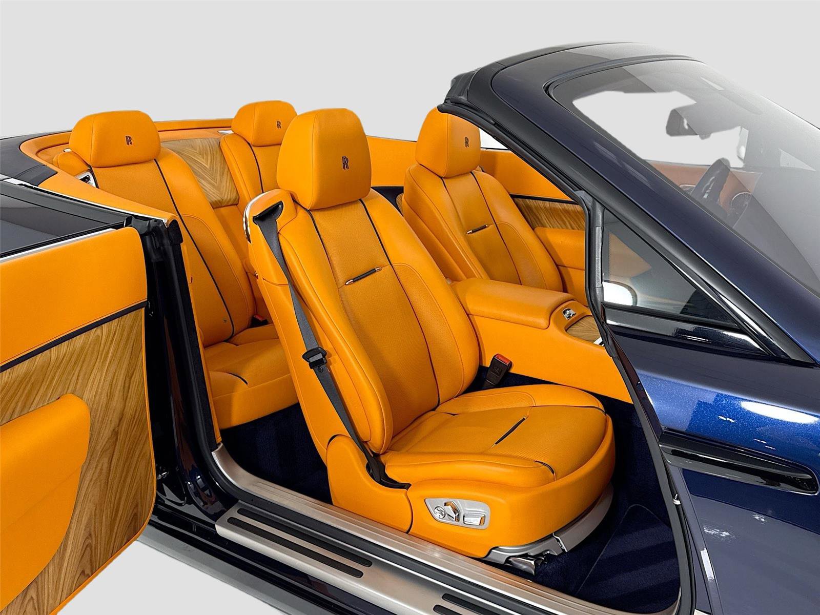 Used 2021 Rolls-Royce Dawn RWD image 29