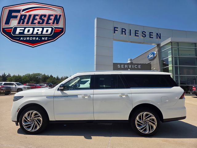Used 2025 Lincoln Navigator L Reserve AWD/4WD image 4