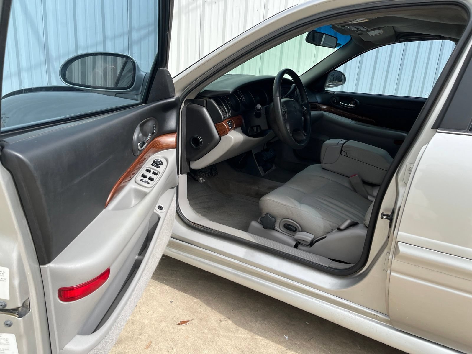 Used 2004 Buick Le Sabre Custom FWD image 10