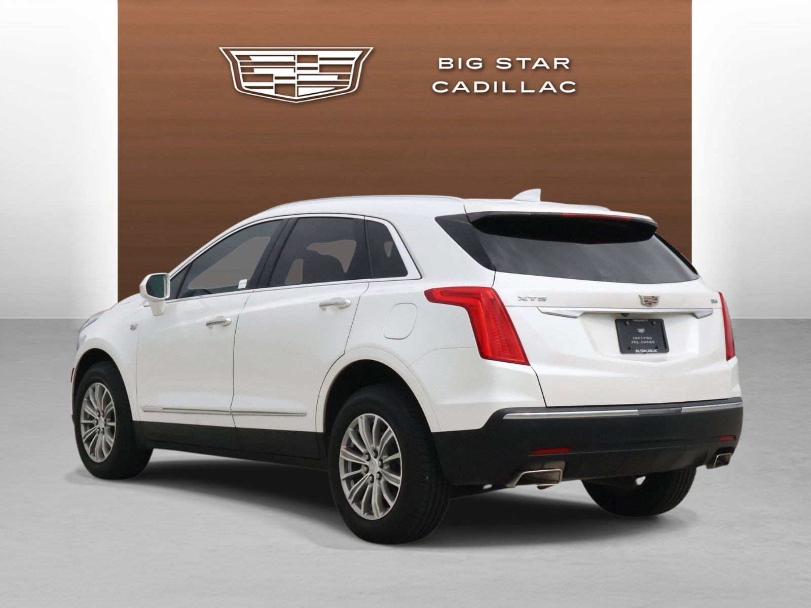 Used 2019 Cadillac XT5 Luxury FWD image 3