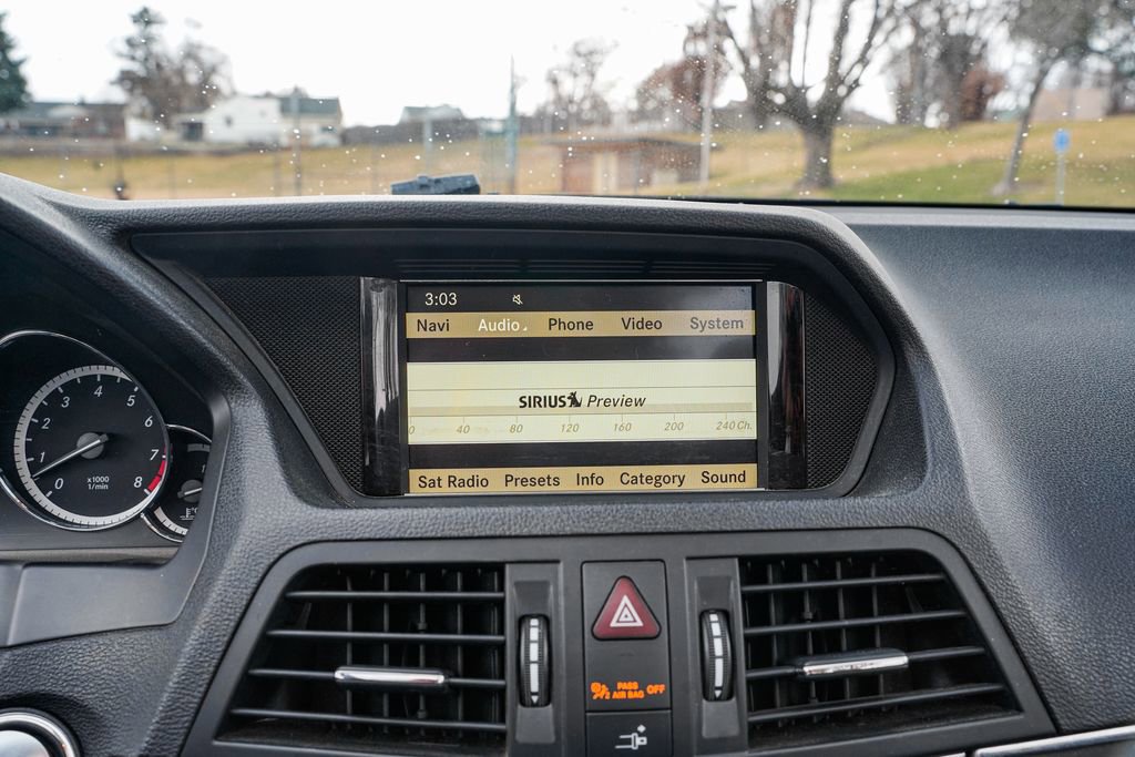 Used 2011 Mercedes-Benz E 550 Cabriolet image 17