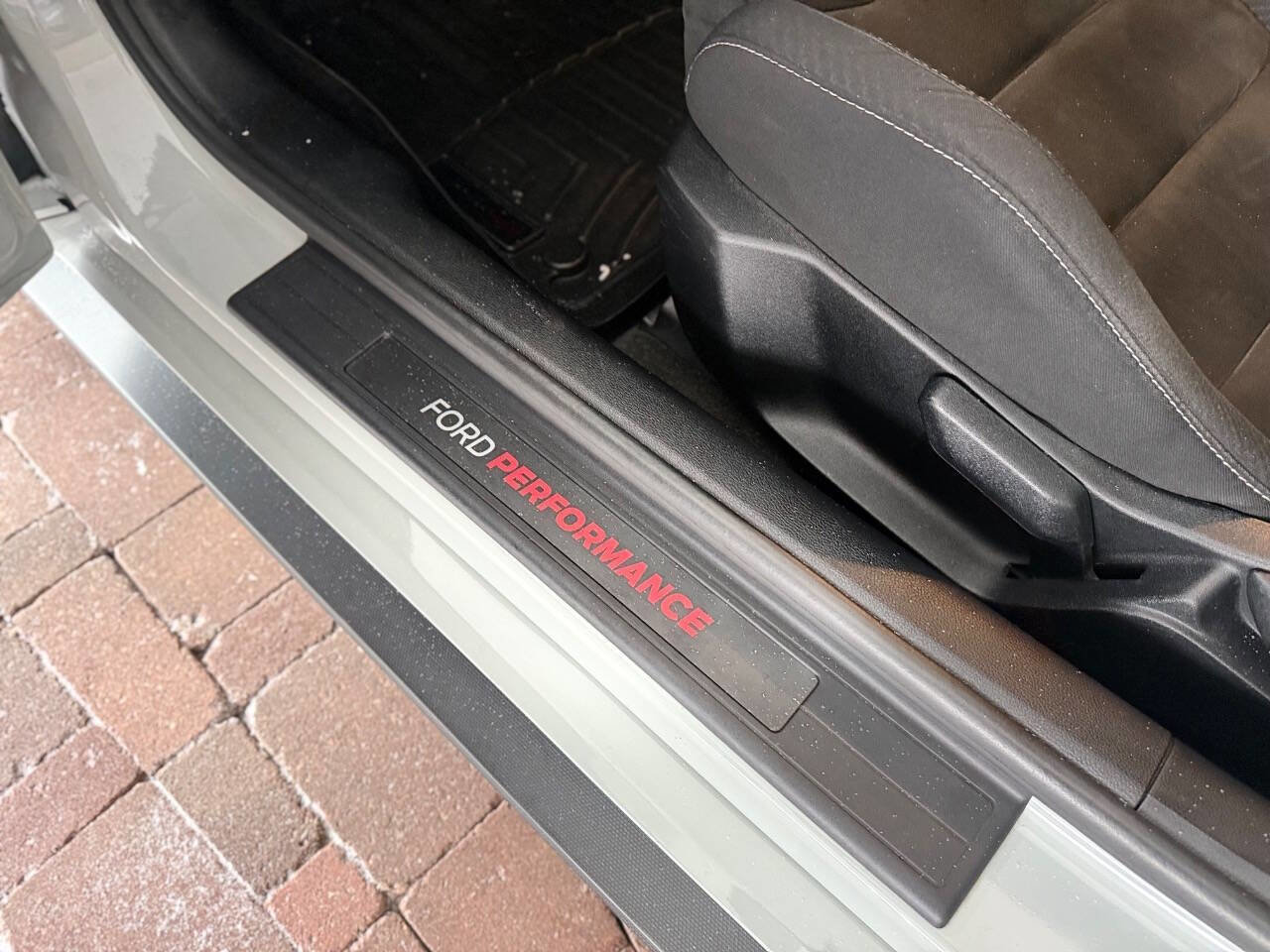 Used 2017 Ford Mustang Shelby GT350 w/ Electronics Package image 31