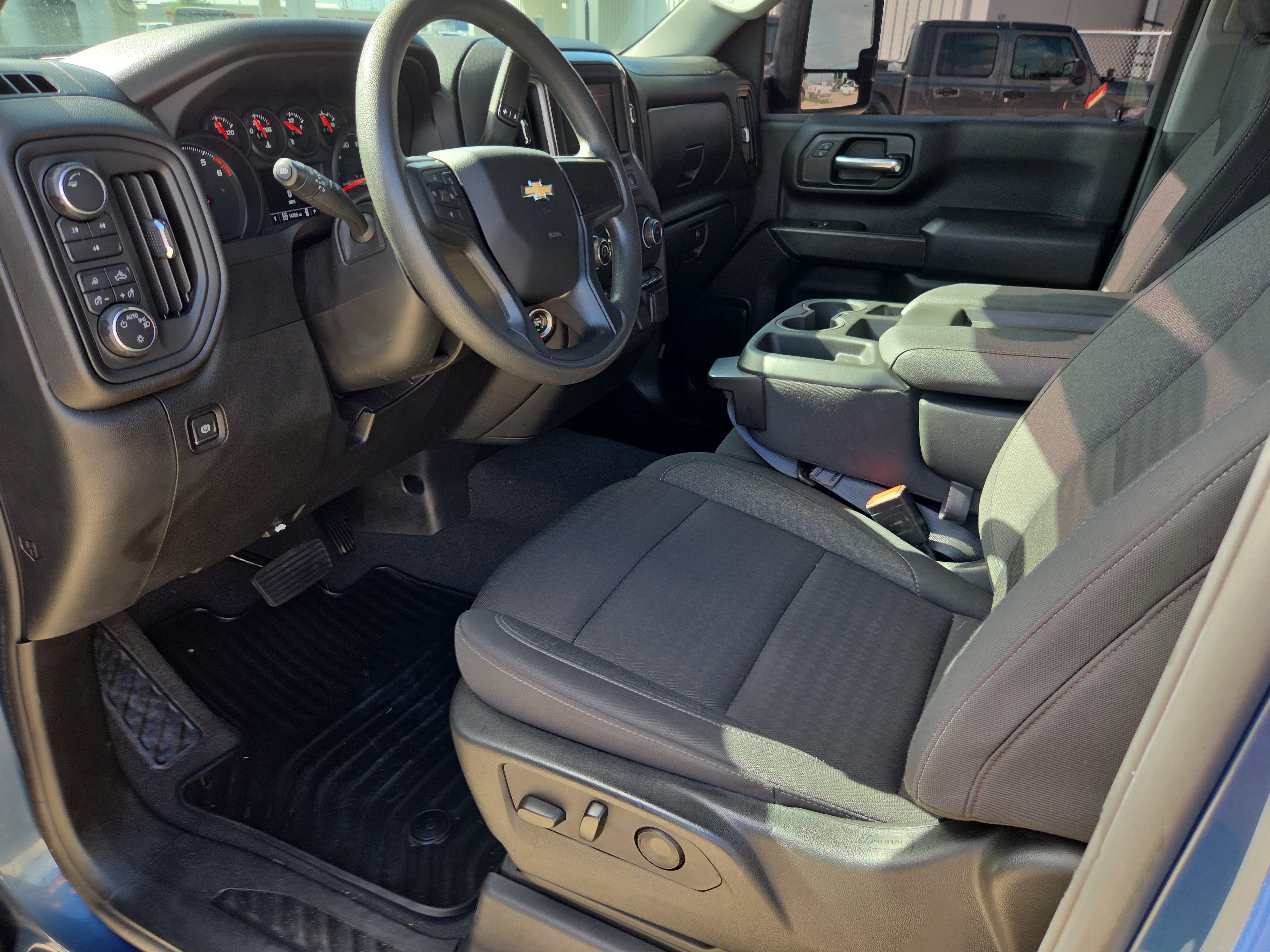 Used 2024 Chevrolet Silverado 2500 Custom w/ Custom Value Package AWD/4WD image 14