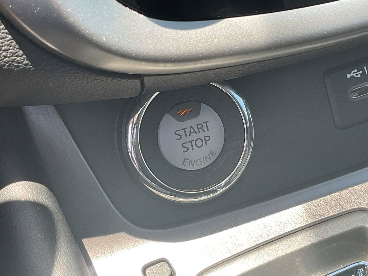 Used 2024 Nissan Murano SL FWD image 17