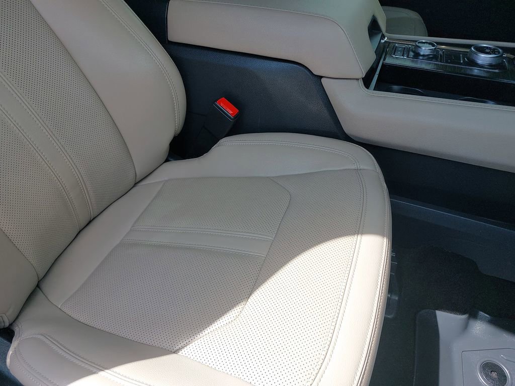 Used 2023 Ford Expedition Max Limited AWD/4WD image 10