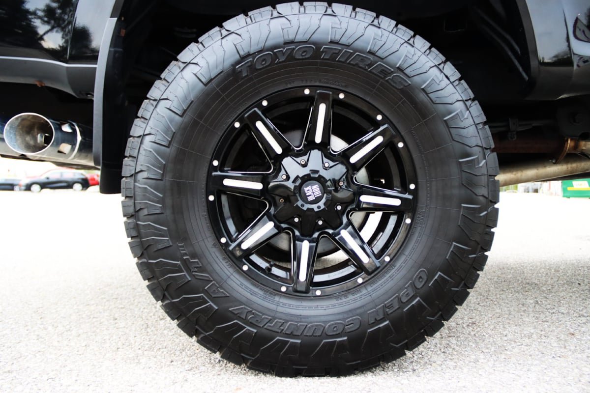 Used 2017 Ford F250 XLT w/ XLT Premium Package AWD/4WD image 60