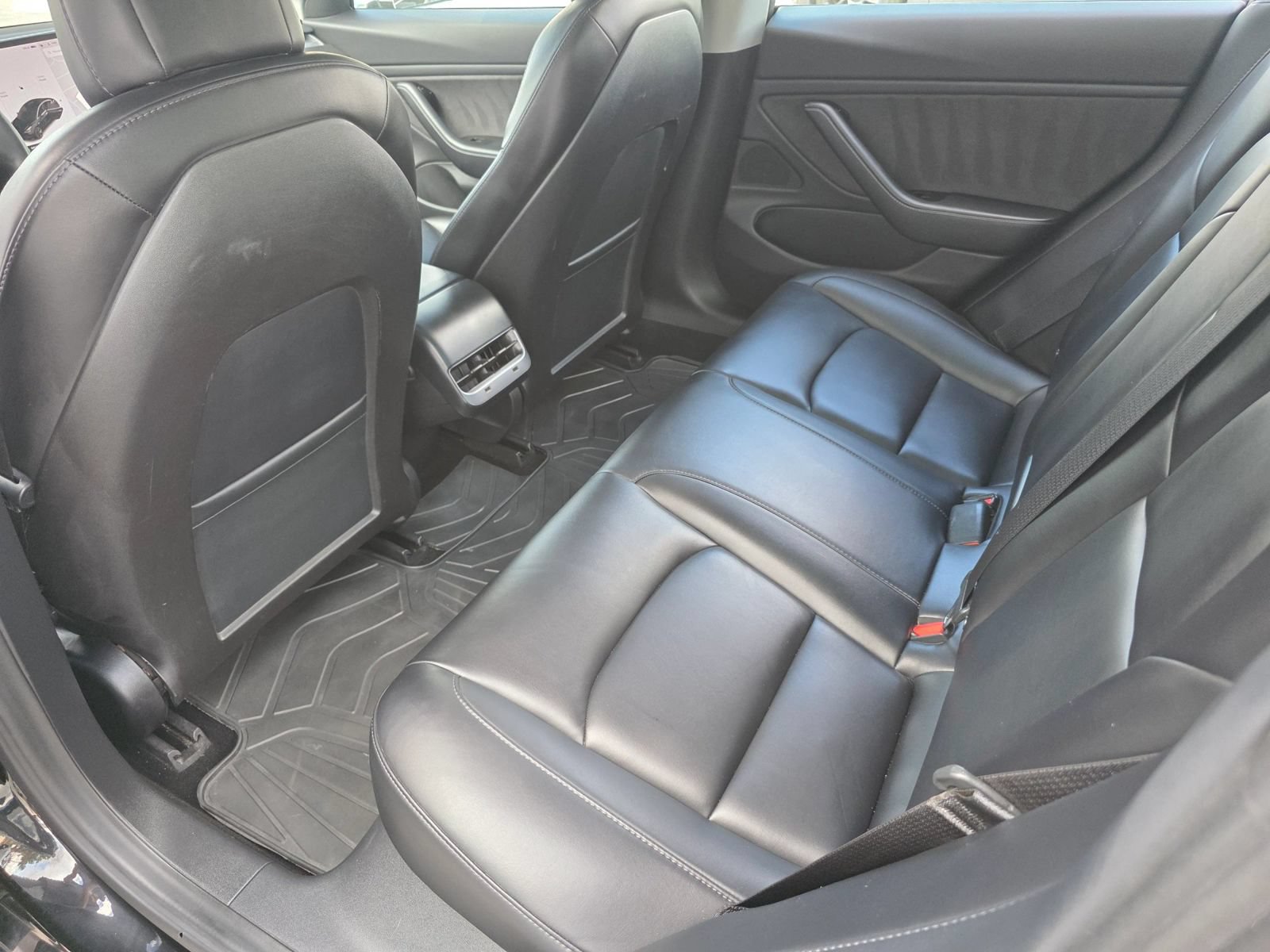 Used 2018 Tesla Model 3 Mid Range RWD image 27