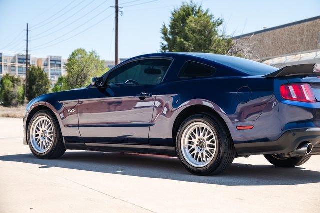 Used 2012 Ford Mustang GT Premium w/ Security Pkg RWD image 46