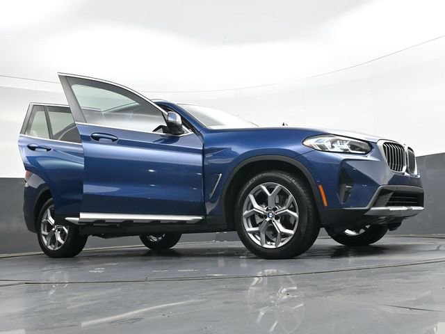 Used 2024 BMW X3 xDrive30i w/ Premium Package AWD/4WD image 41