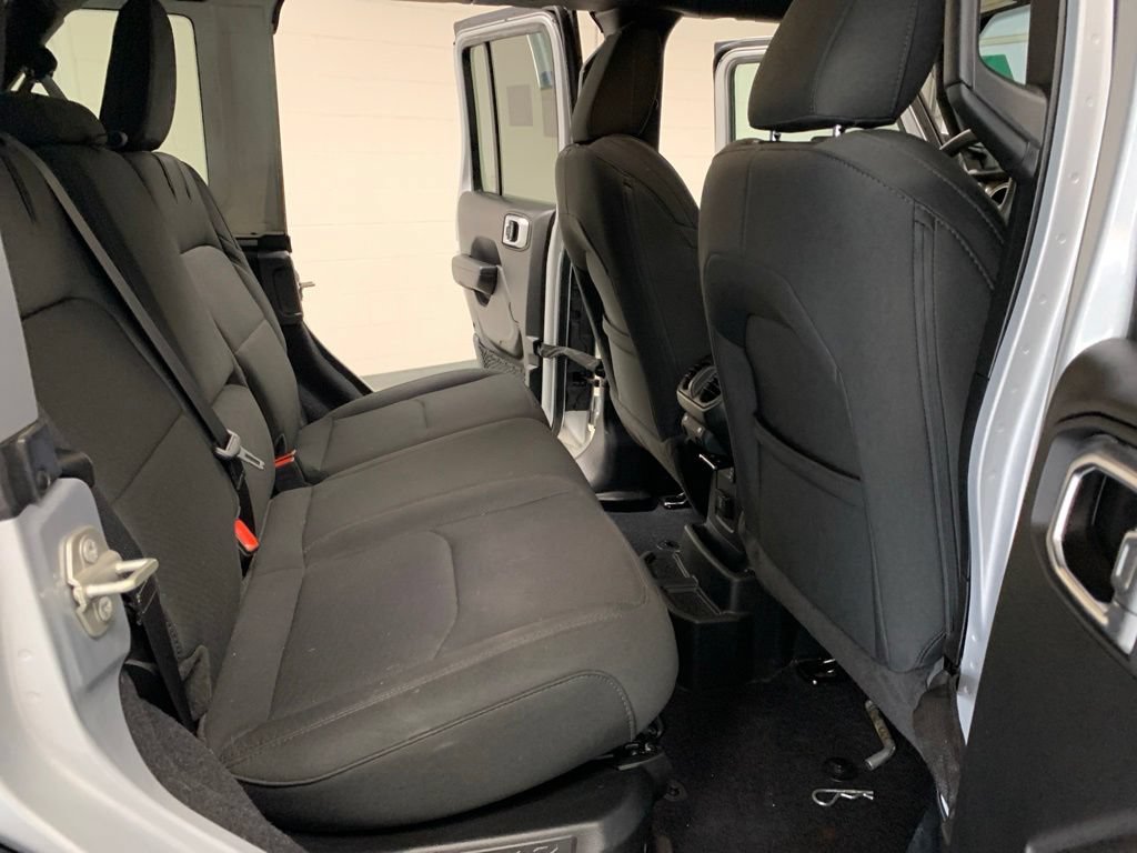 Certified 2023 Jeep Wrangler Unlimited w/ Sun & Screen Package AWD/4WD image 8