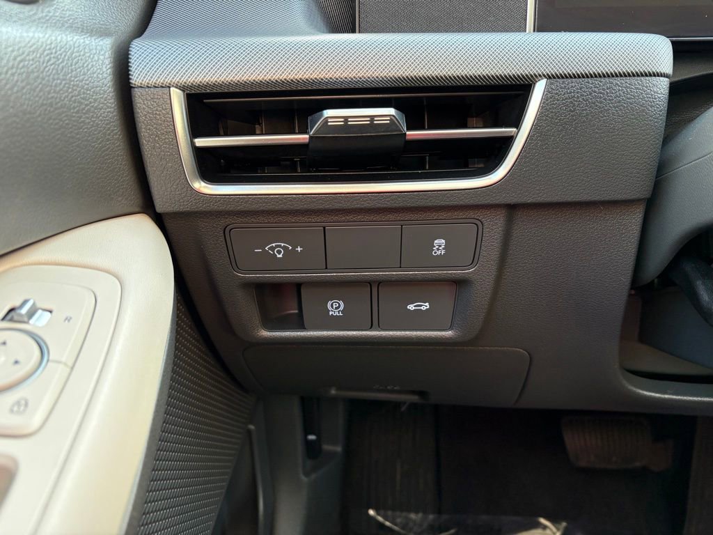 Used 2025 Hyundai Sonata SEL FWD image 20