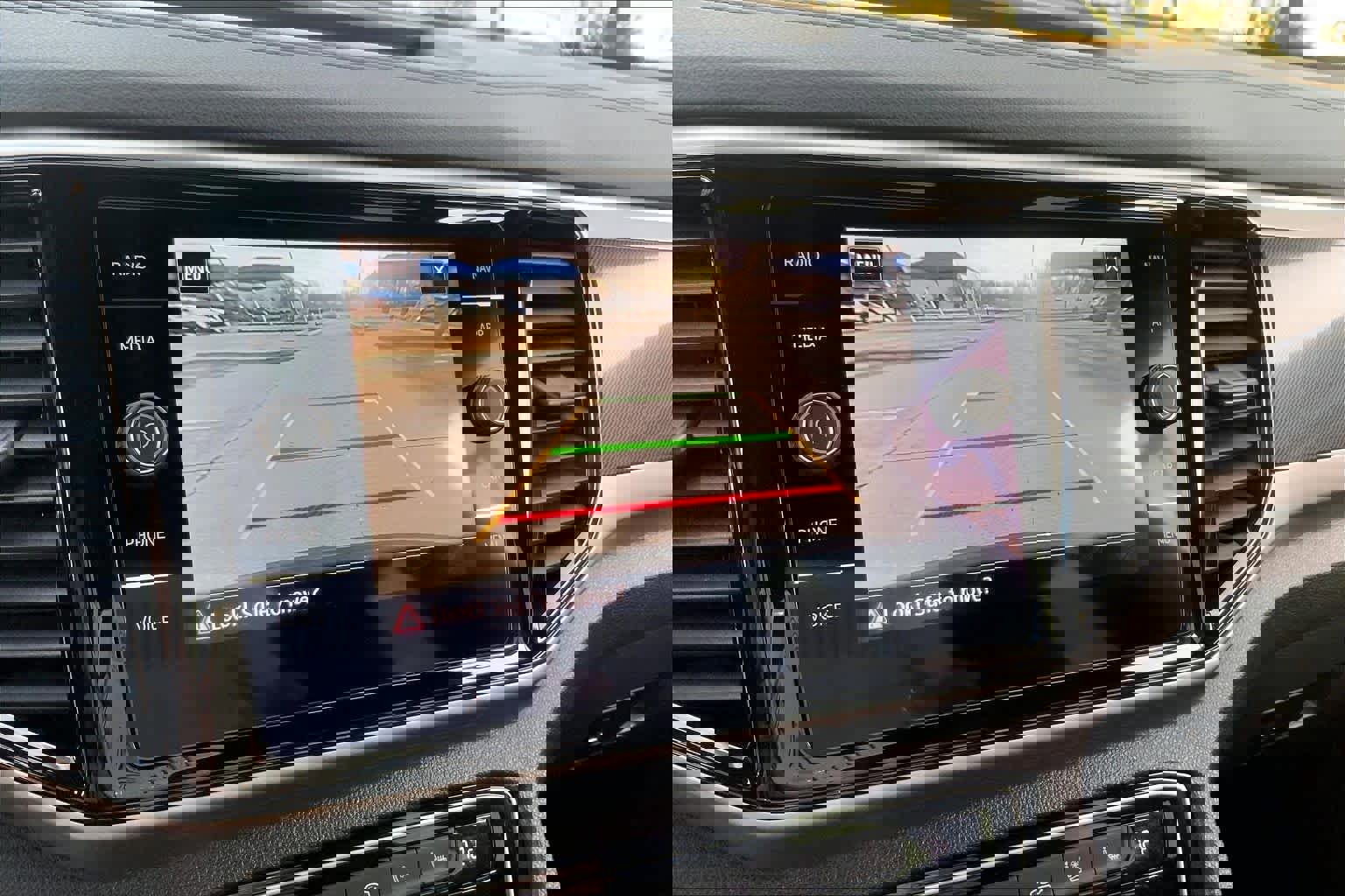 Used 2020 Volkswagen Atlas Cross Sport SEL Premium R-Line image 27