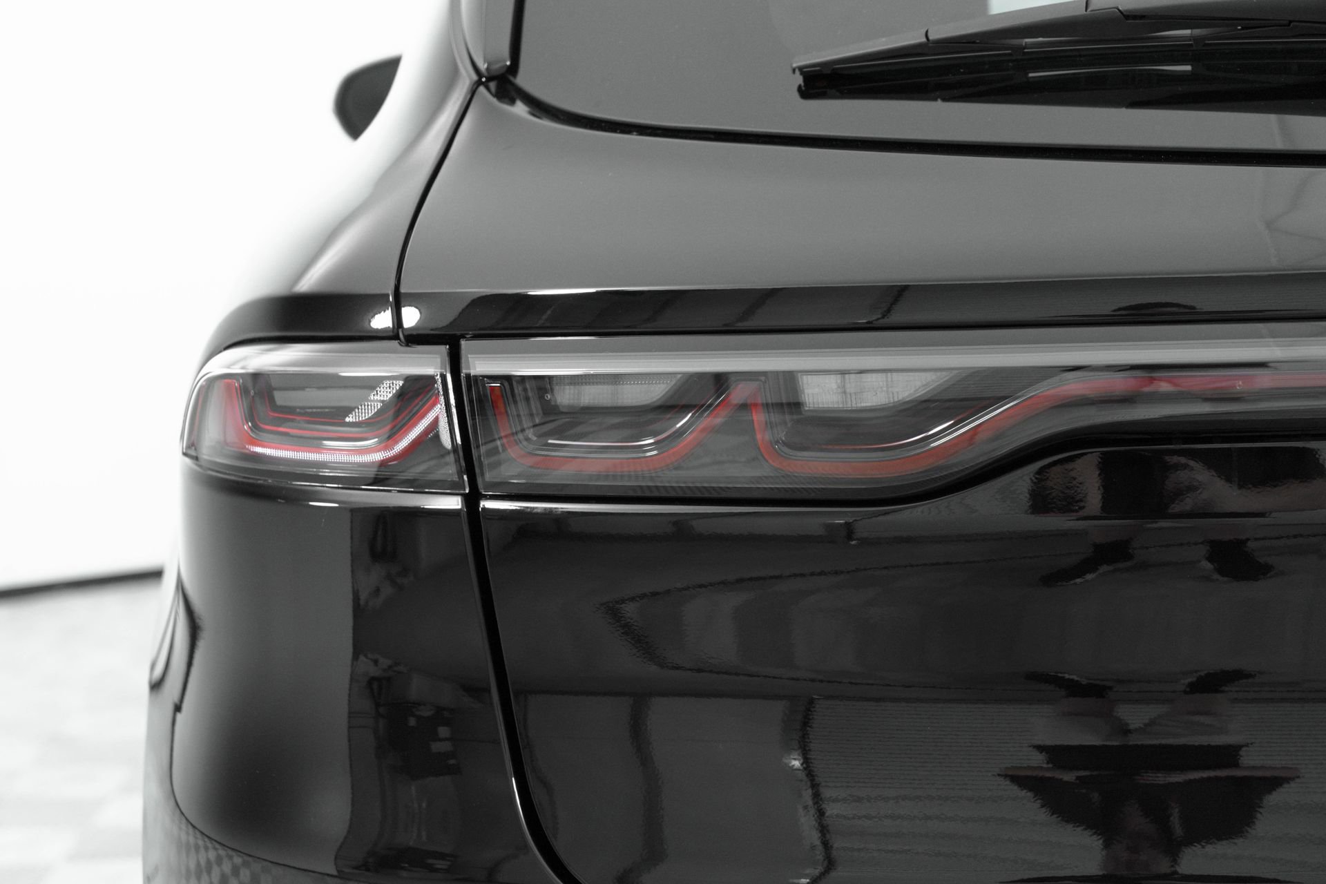 New 2025 Alfa Romeo Tonale w/ Premium Package image 18