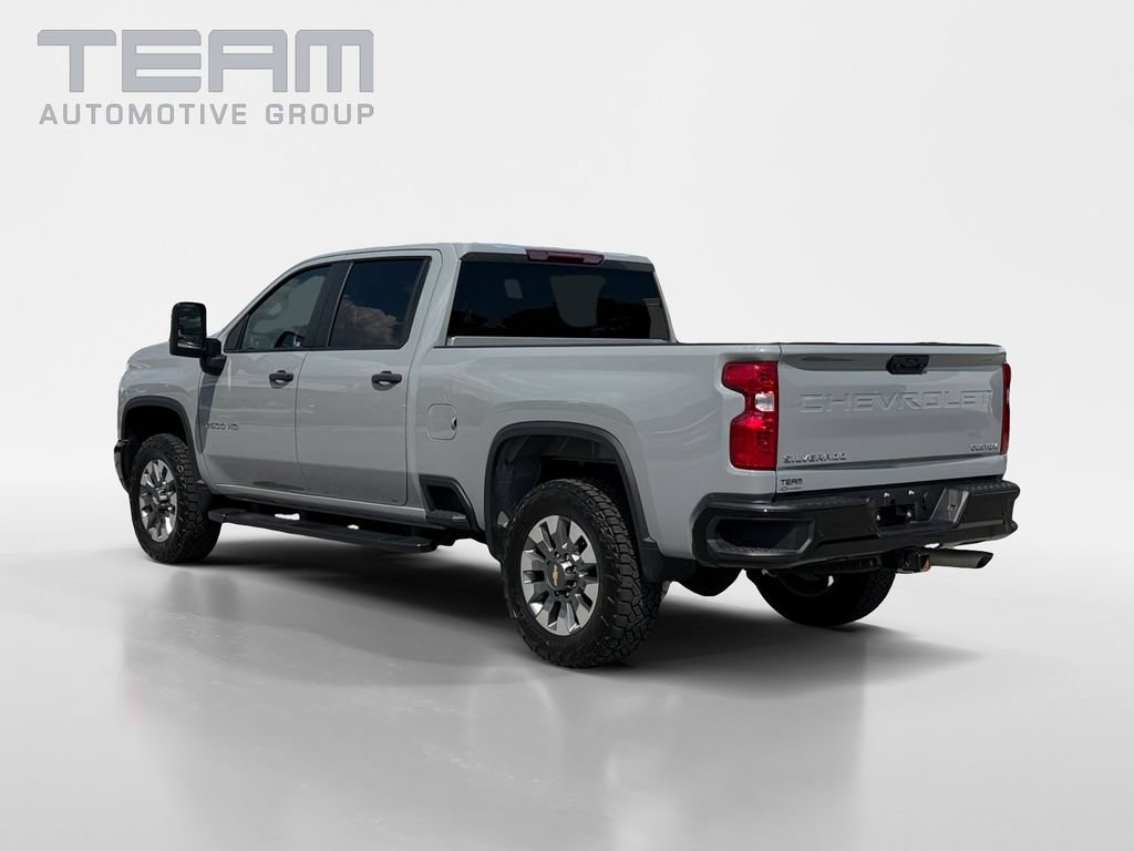 Used 2025 Chevrolet Silverado 2500 Custom w/ Custom Value Package AWD/4WD image 5
