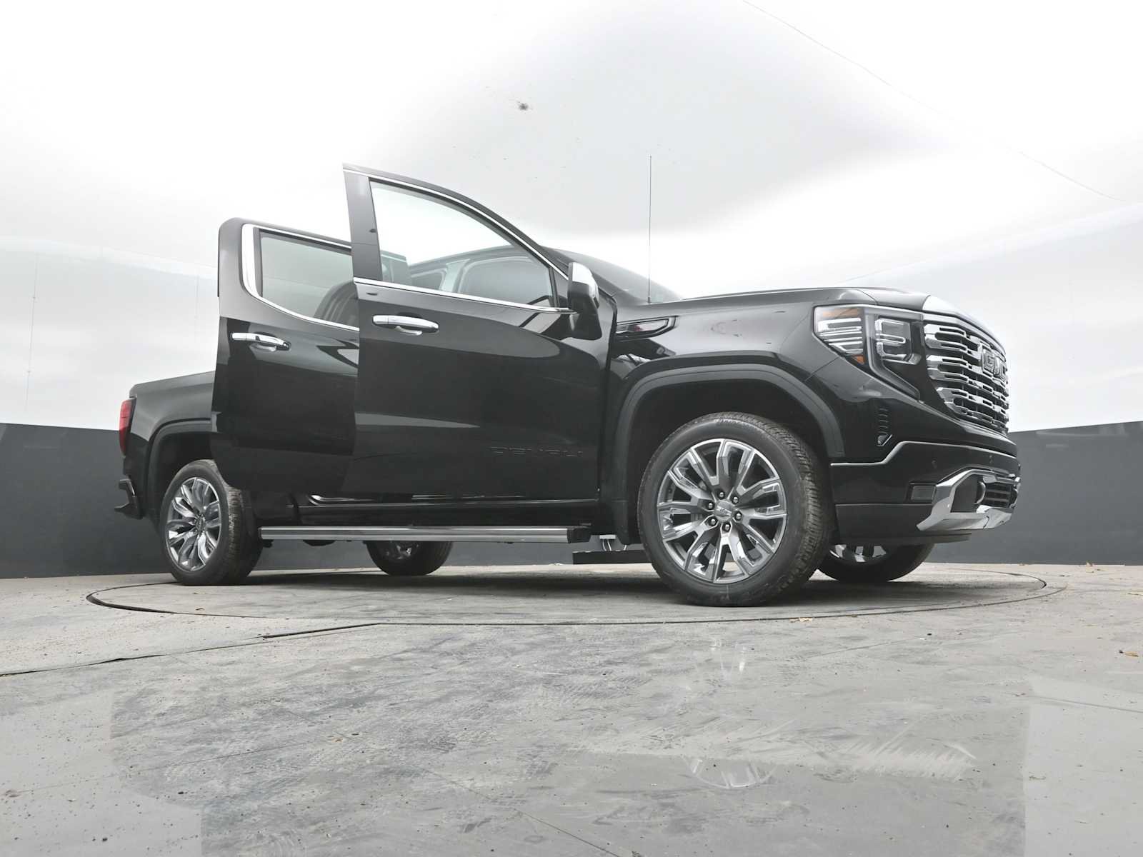 New 2026 GMC Sierra 1500 Denali w/ Denali Reserve Package AWD/4WD image 40