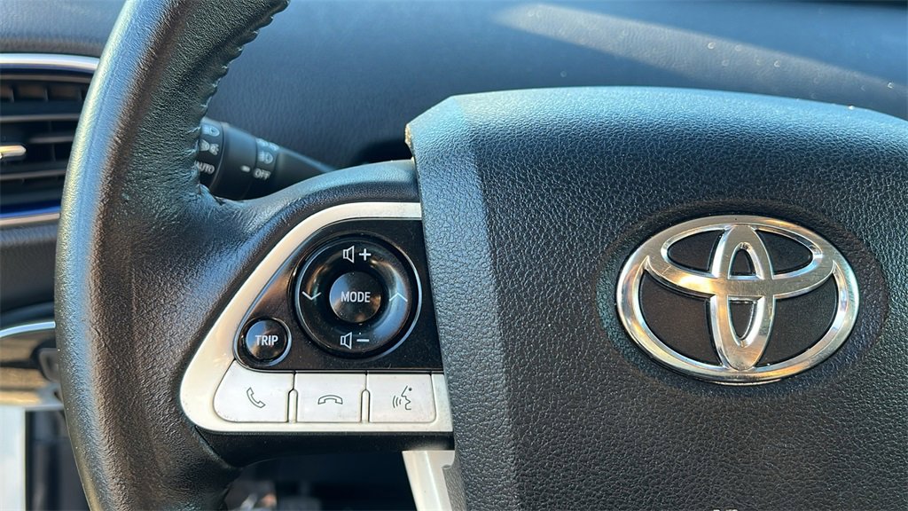 Used 2018 Toyota Prius Three Touring image 17