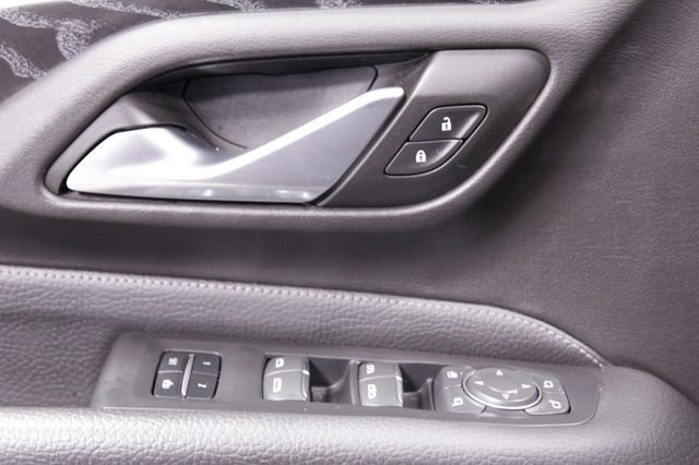 Used 2023 GMC Yukon Denali image 25
