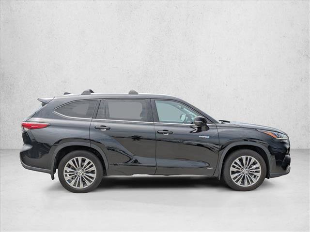 Used 2021 Toyota Highlander Platinum AWD/4WD image 4