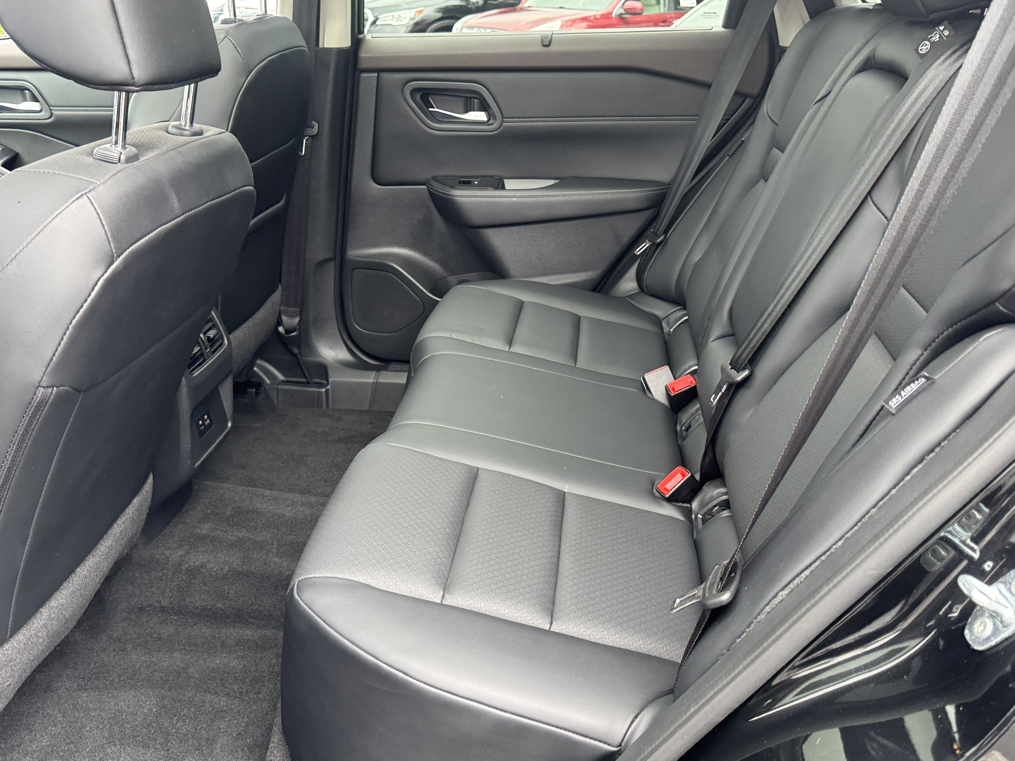 Used 2023 Nissan Rogue SV w/ SV Premium B Package AWD/4WD image 17