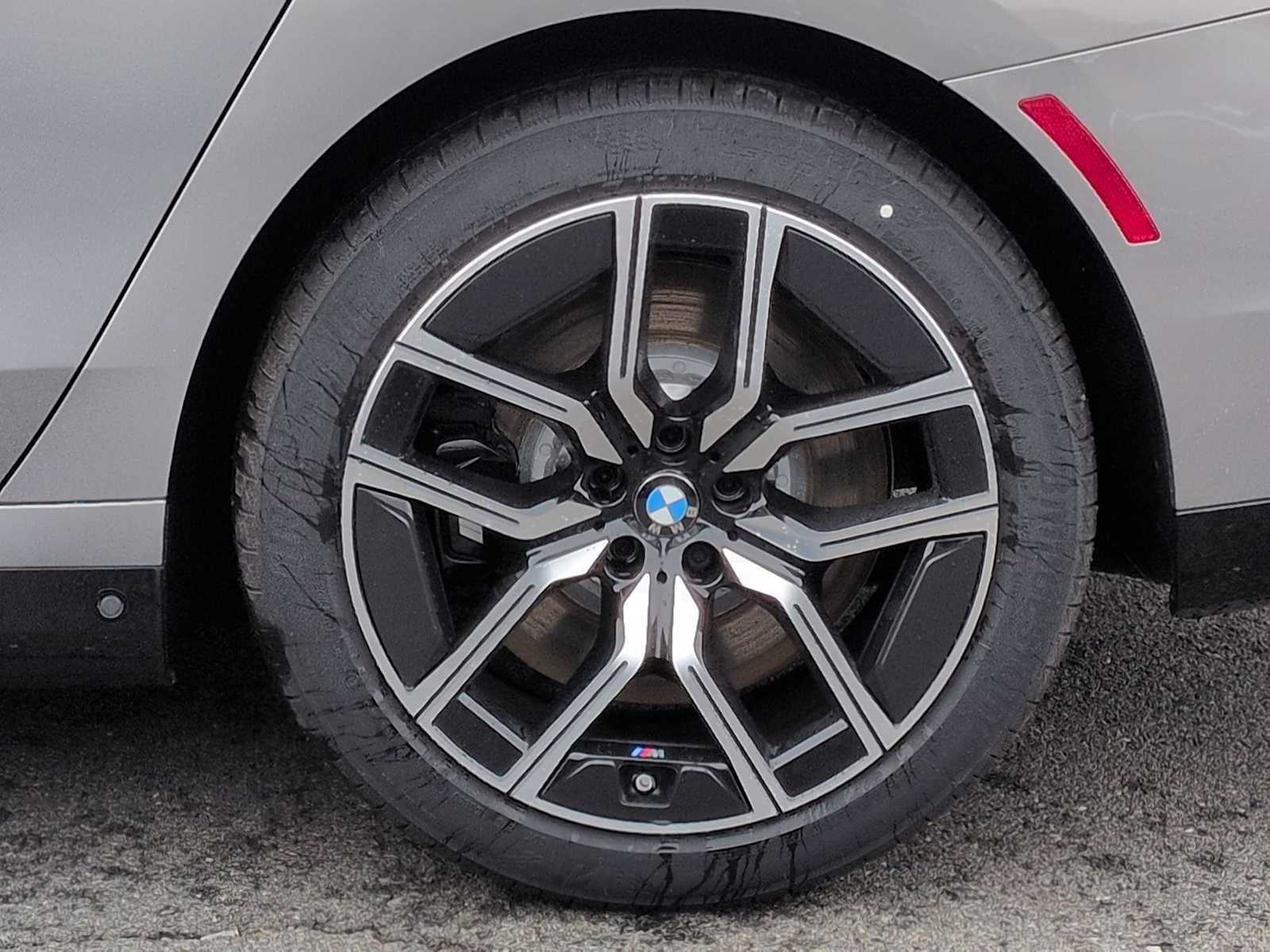 New 2026 BMW 760i xDrive w/ Executive Package AWD/4WD image 14