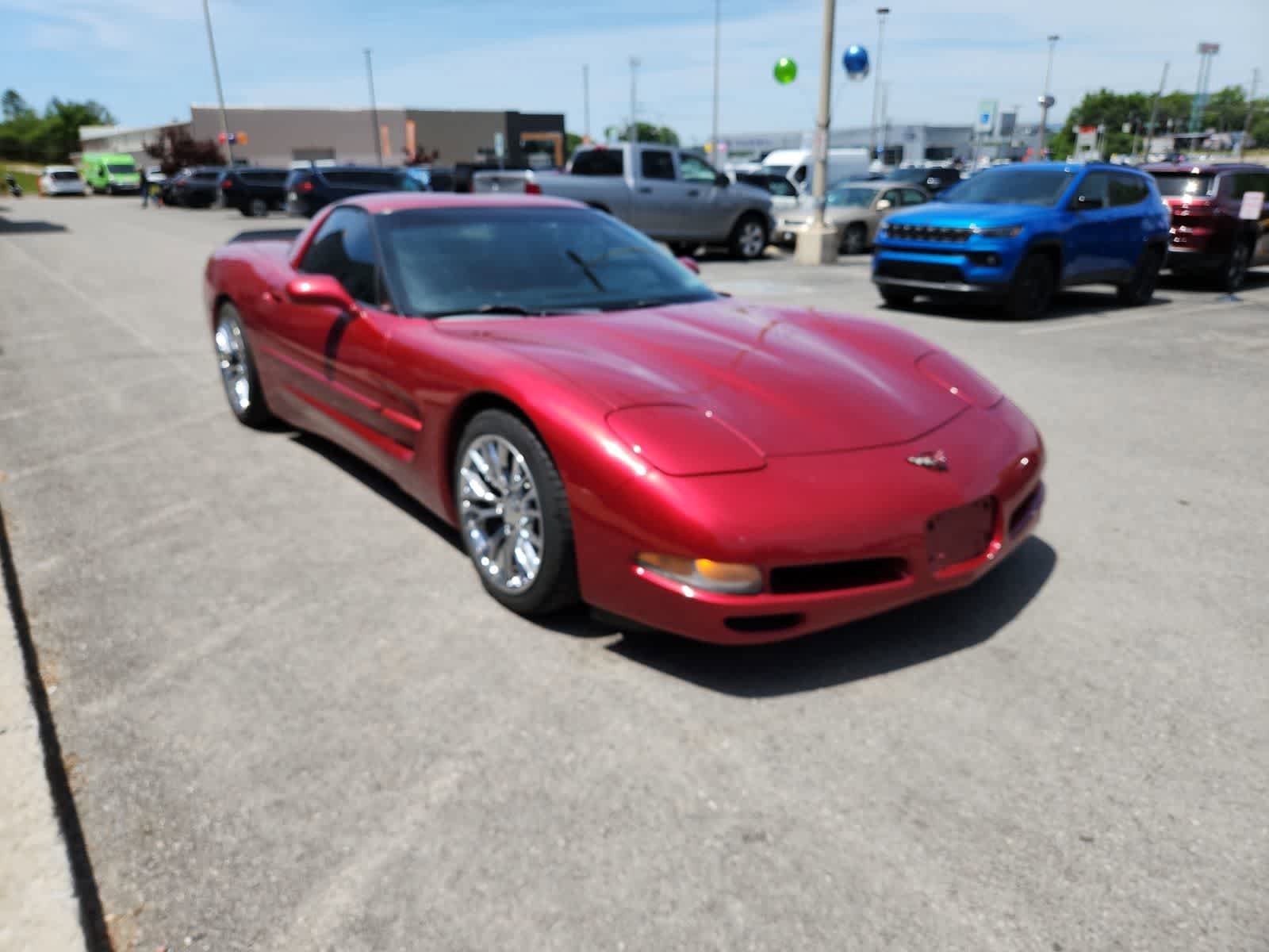 Used 2001 Chevrolet Corvette Coupe w/ Preferred Equipment Group2 RWD image 7