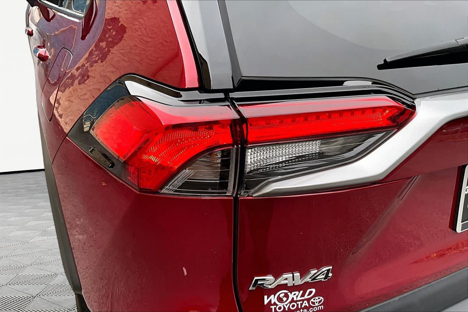 Used 2023 Toyota RAV4 Limited AWD/4WD image 29