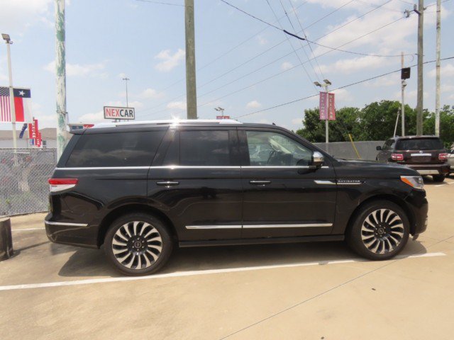 Used 2022 Lincoln Navigator Black Label AWD/4WD image 8
