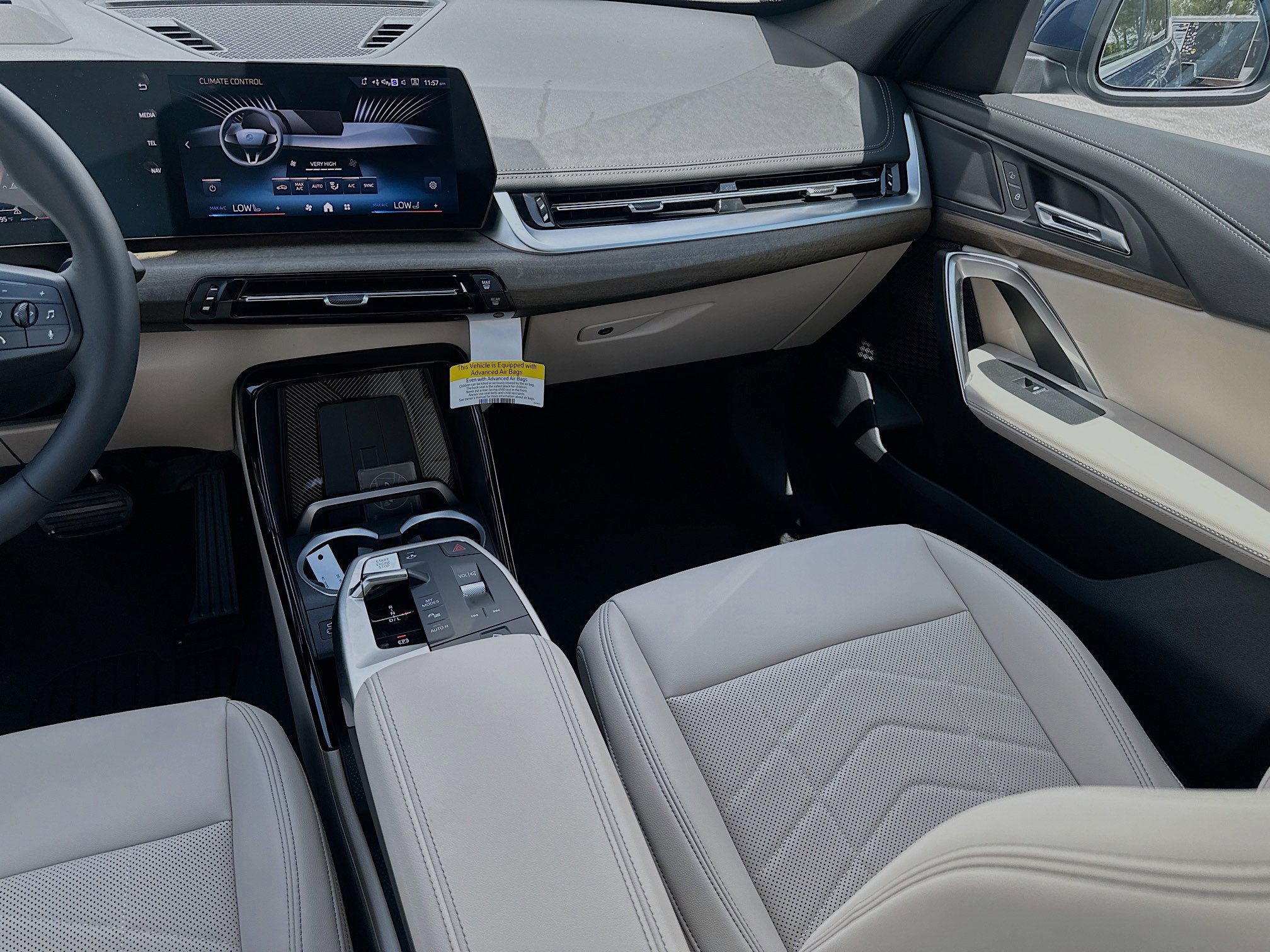 New 2025 BMW X1 xDrive28i w/ Technology Package image 18