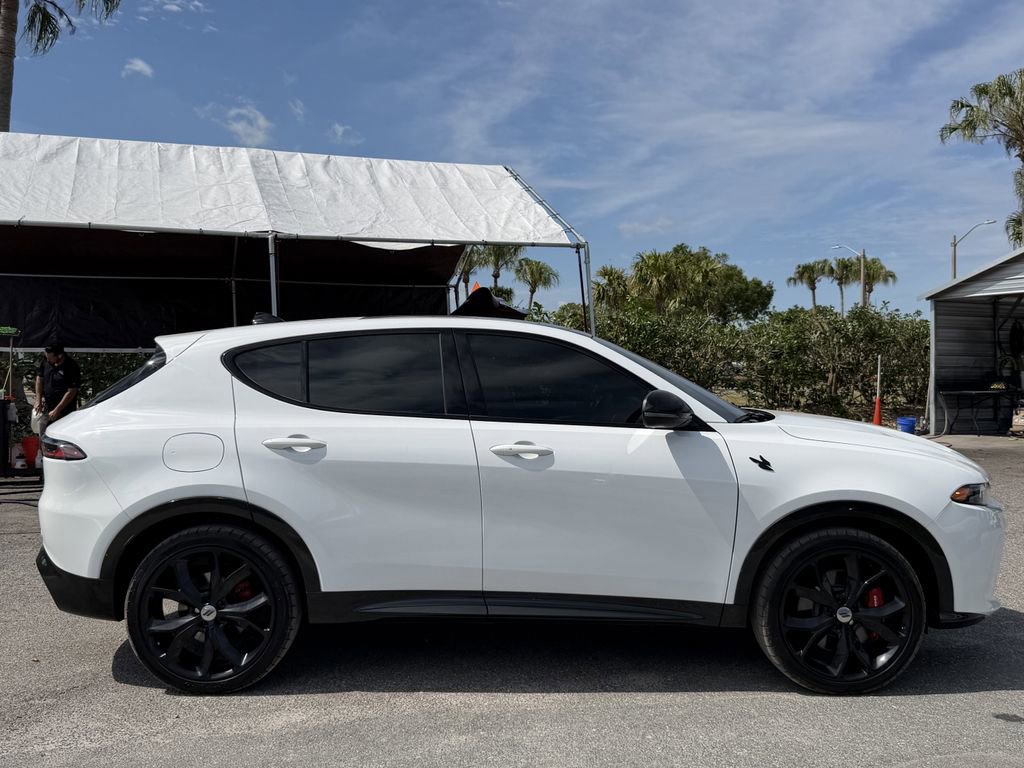 Used 2024 Dodge Hornet R/T Plus AWD/4WD image 4