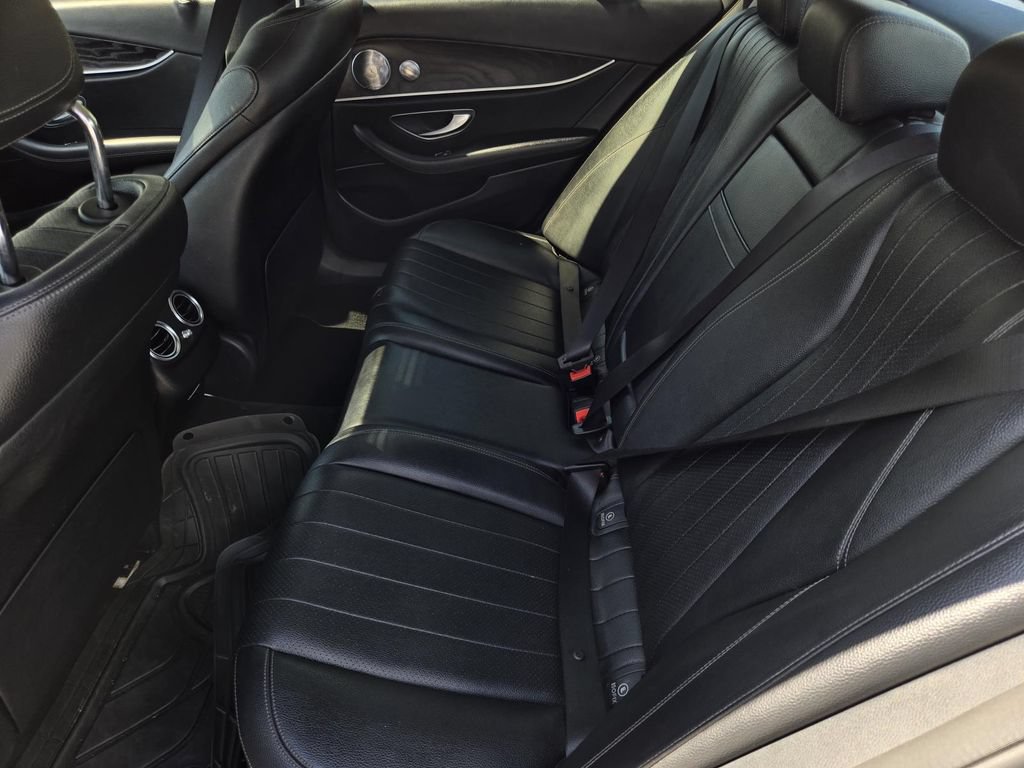 Used 2018 Mercedes-Benz E 300 image 12