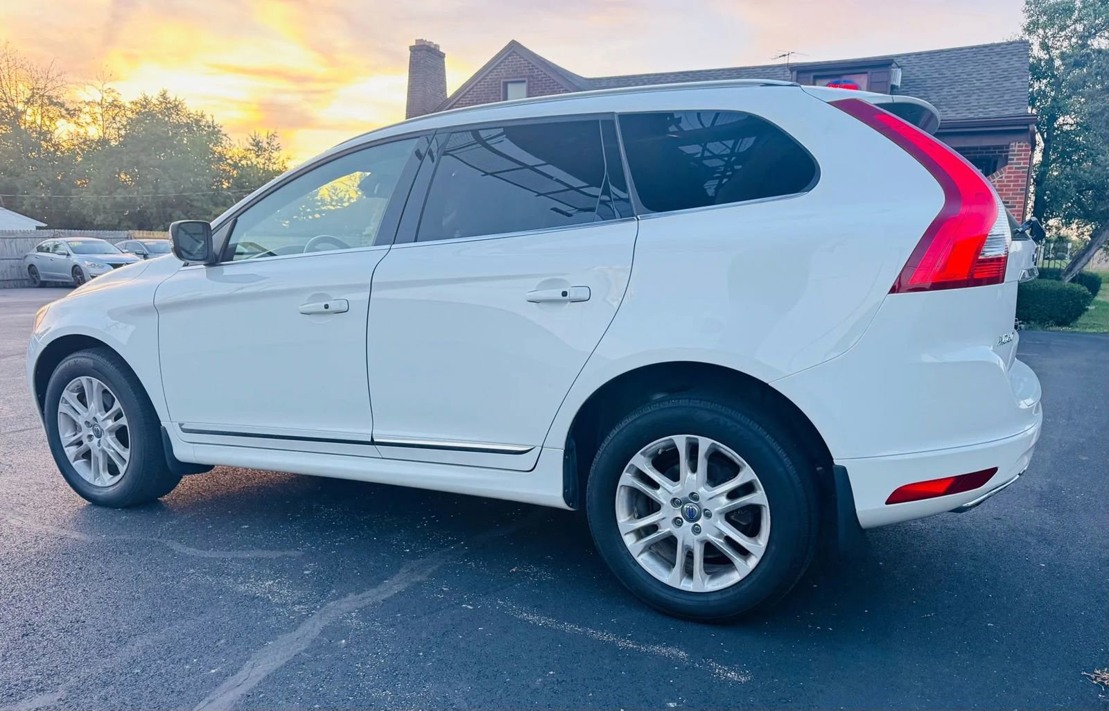 Used 2015 Volvo XC60 3.2 Premier Plus image 5