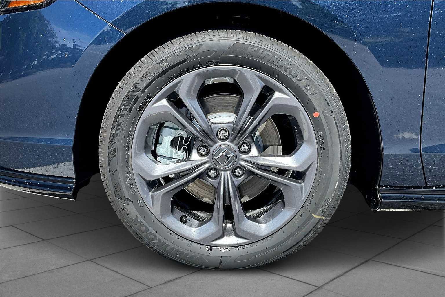 New 2025 Honda Accord EX-L image 9