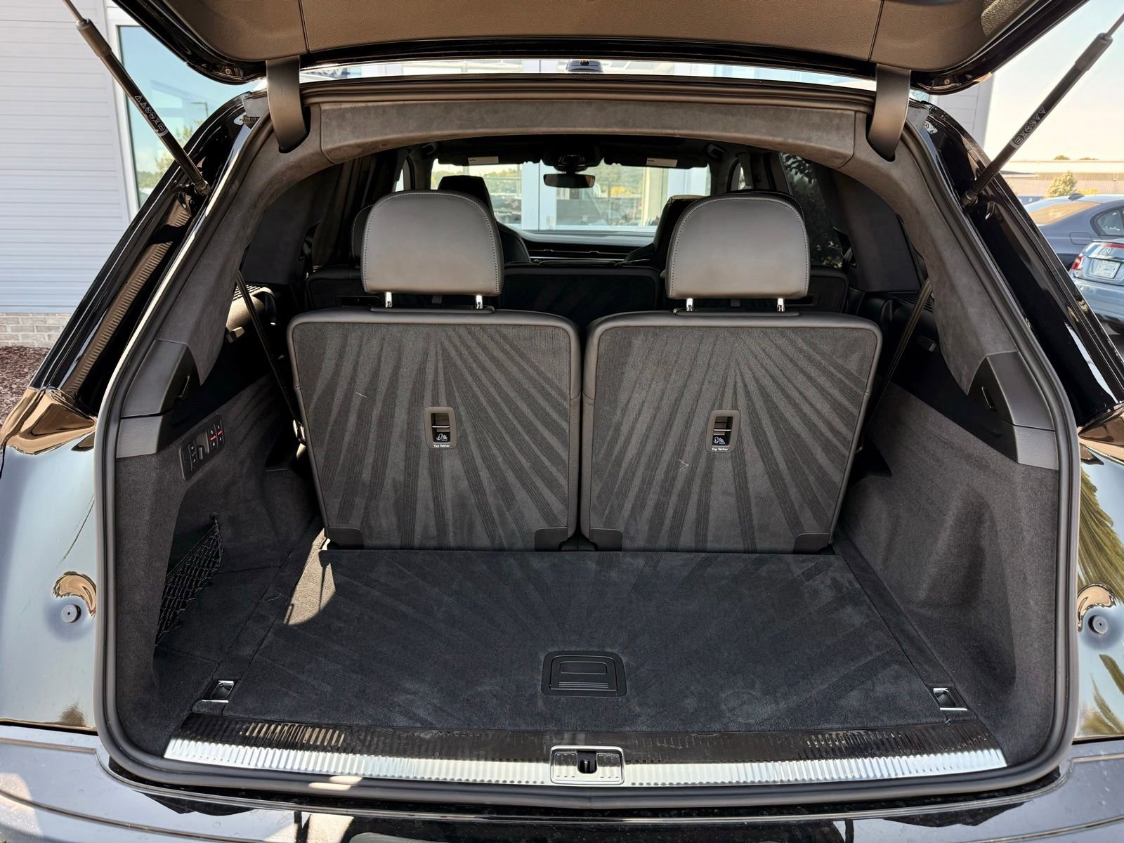 Used 2023 Audi SQ7 Prestige w/ Prestige Package image 65