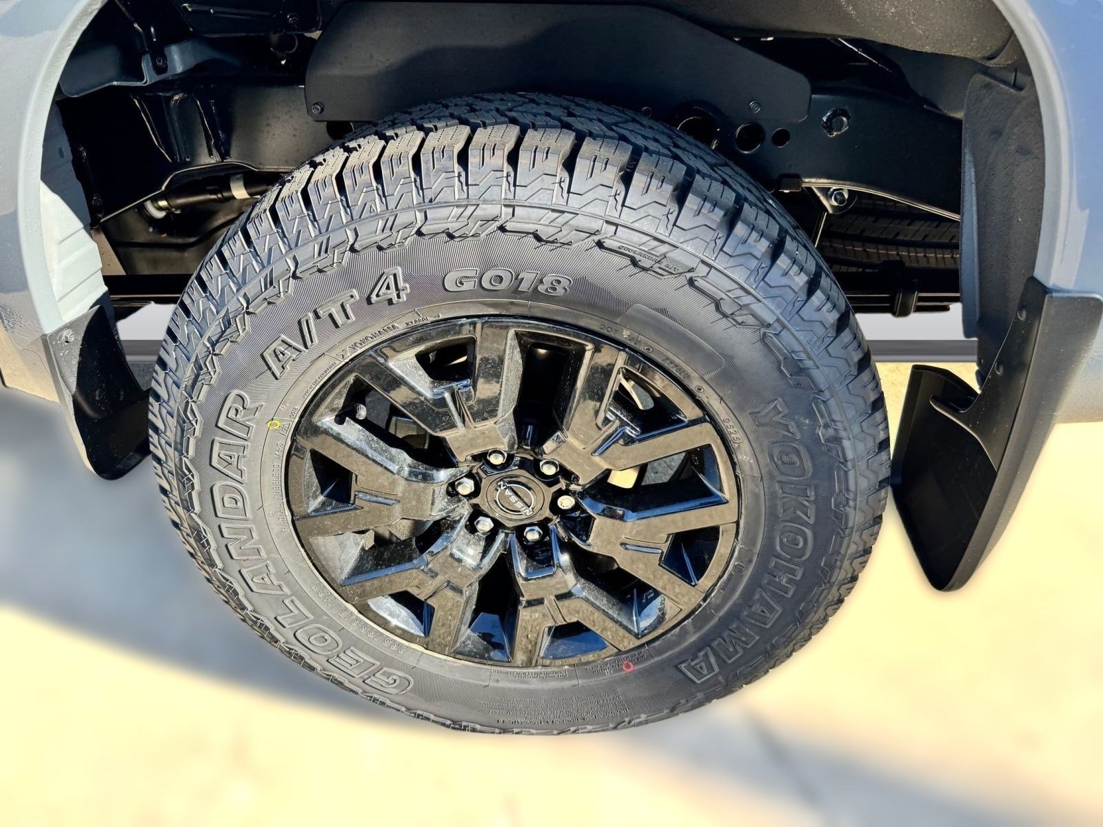 New 2026 Nissan Frontier SV image 9