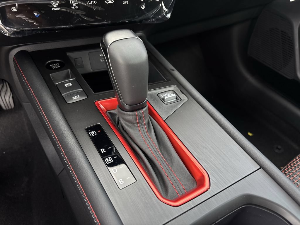 New 2026 Nissan Kicks SR w/ Cold Weather Package FWD image 19
