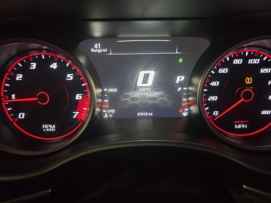 Used 2016 Dodge Charger SRT w/ Technology Group RWD image 9
