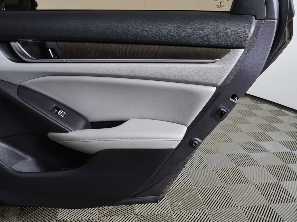 Used 2018 Honda Accord EX-L image 24