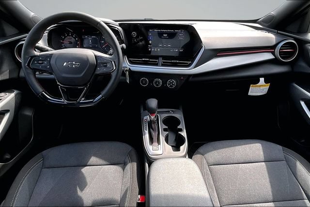 New 2026 Chevrolet Trax RS w/ Sunroof Package FWD image 5