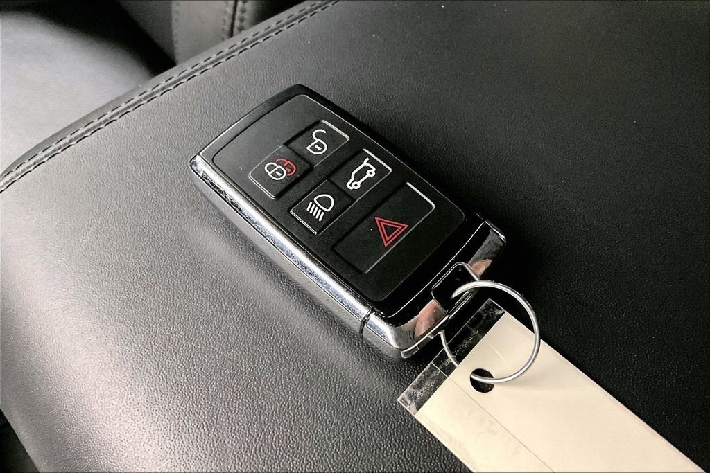 Used 2024 Land Rover Defender 110 Carpathian Edition image 13