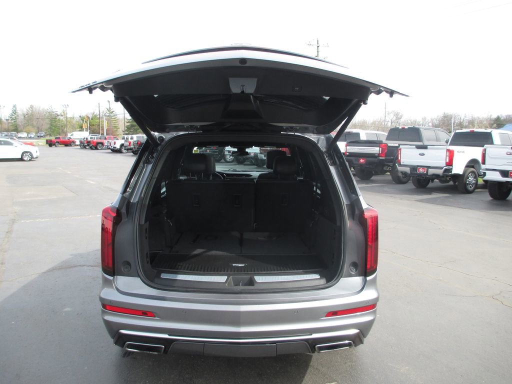 Used 2021 Cadillac XT6 Luxury image 9