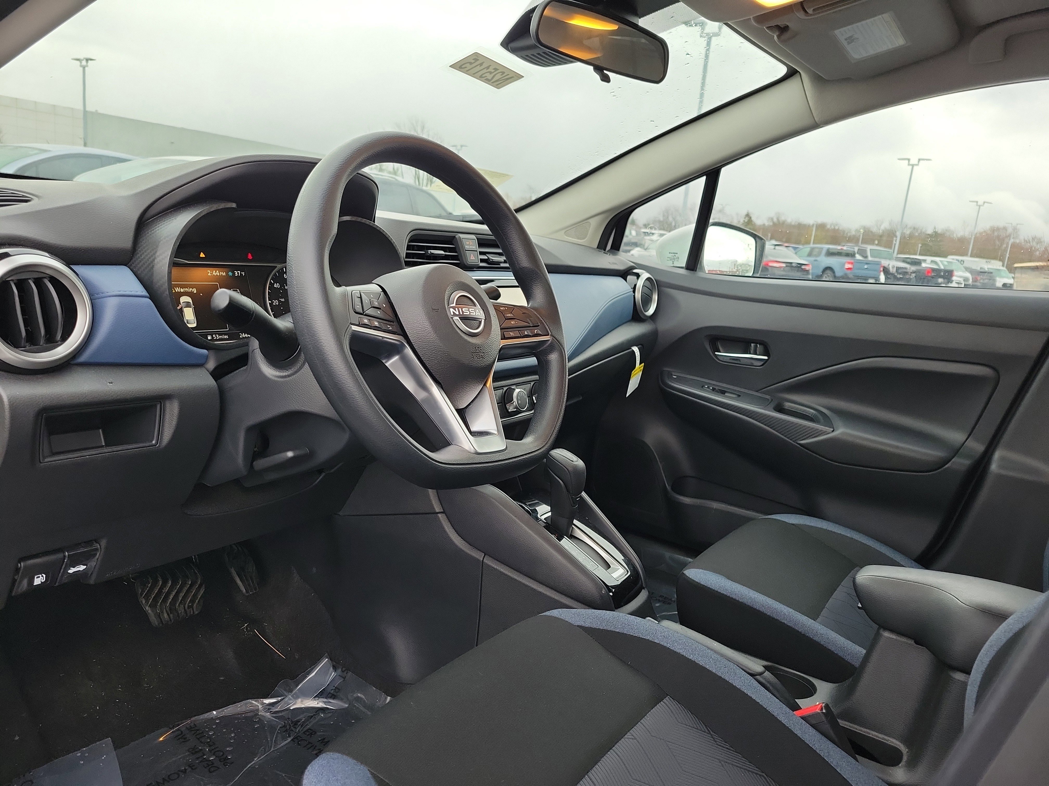 Certified 2025 Nissan Versa SV w/ Trunk Package image 19