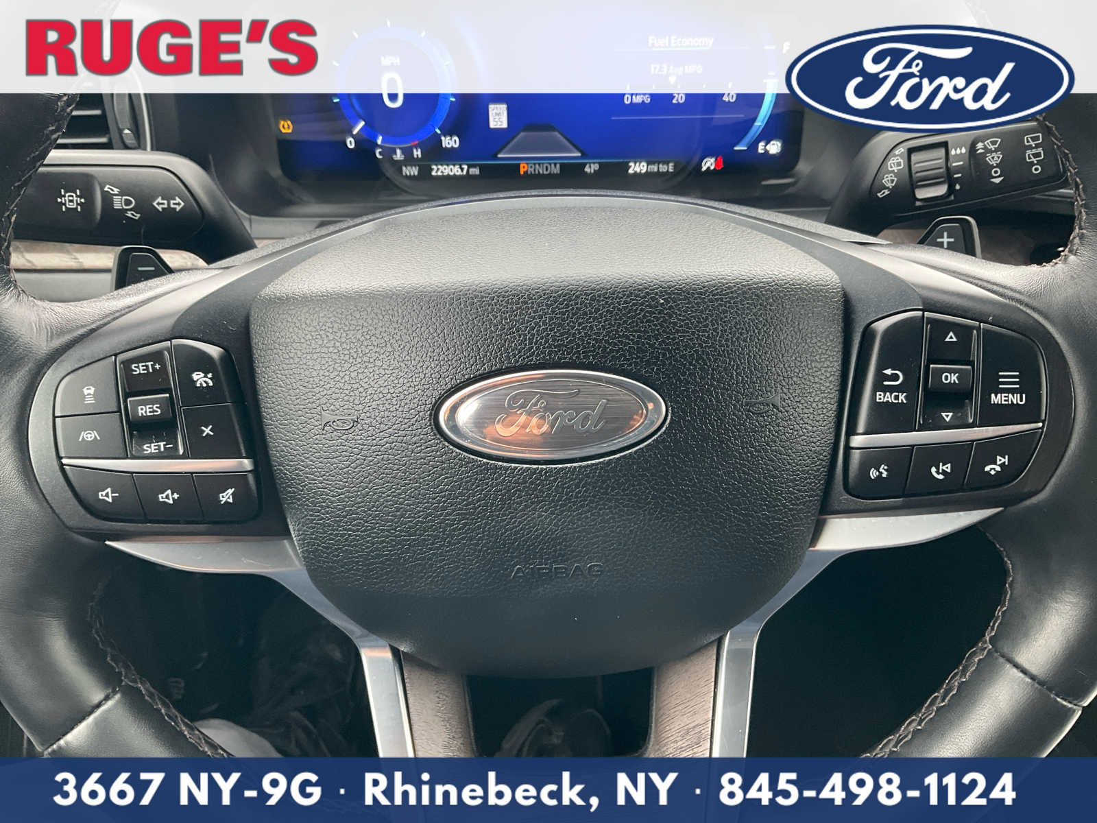 Used 2020 Ford Explorer Platinum w/ Premium Technology Package image 20