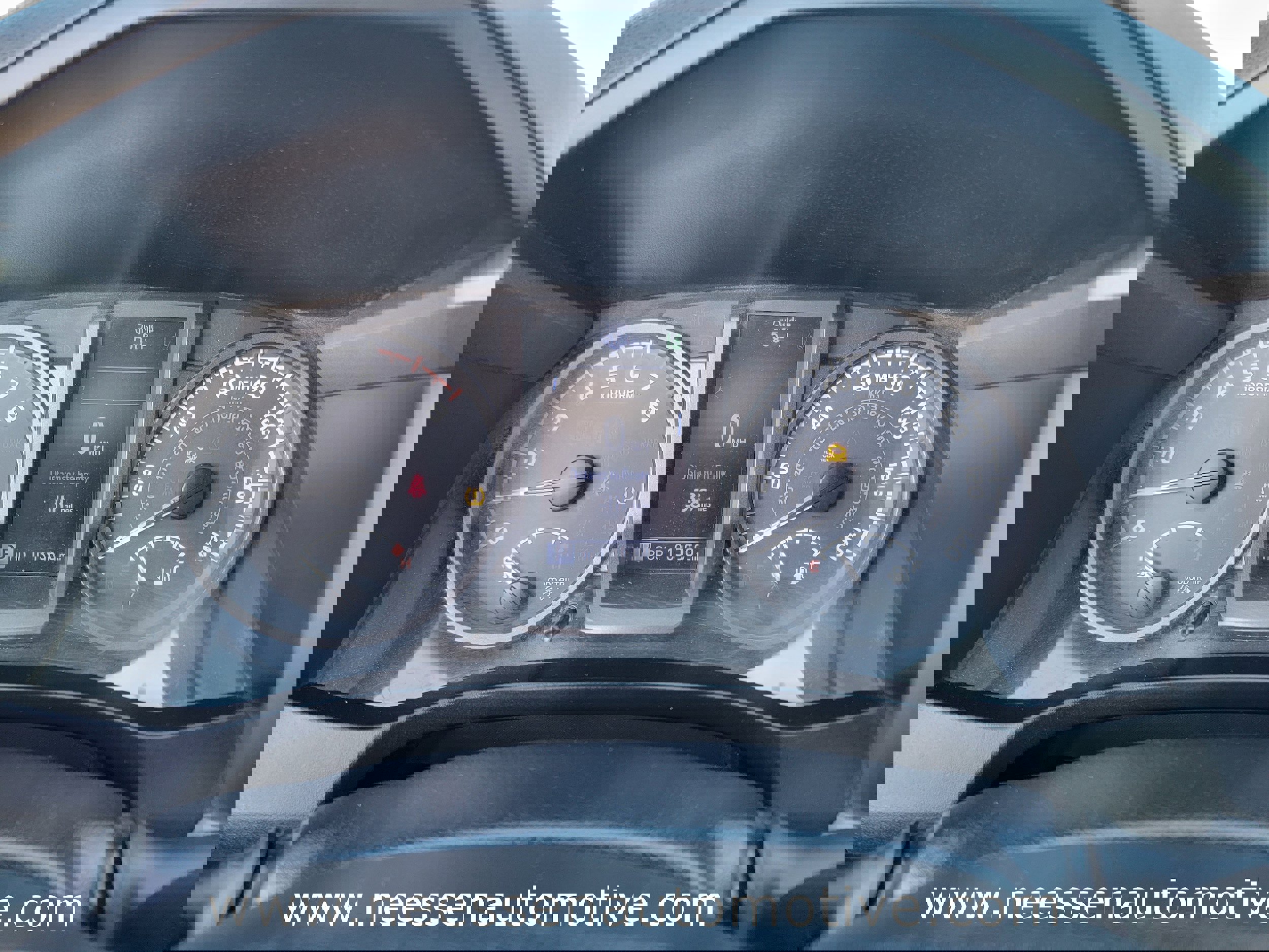 Used 2018 Toyota Tacoma TRD Off-Road w/ Technology Package image 51