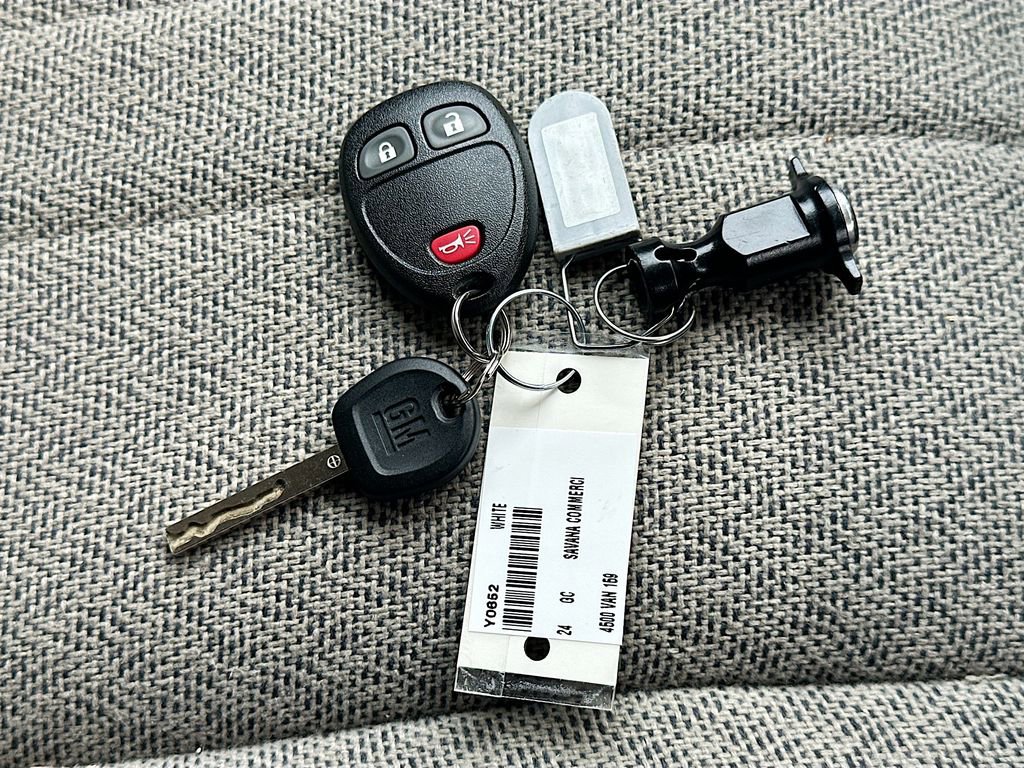 Used 2024 GMC Savana 4500 w/ Power Convenience Package image 34