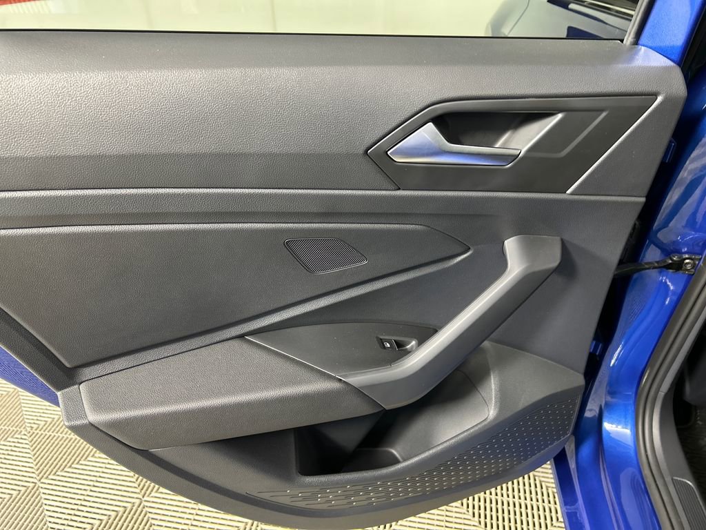 Used 2024 Volkswagen Jetta SE image 15