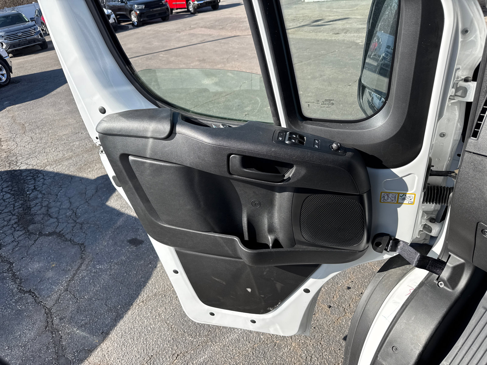 Used 2025 RAM ProMaster 2500 w/ Premium Convenience Group image 14